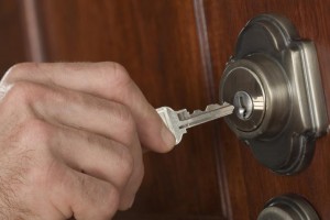 locksmith long lasting repairs wooden door